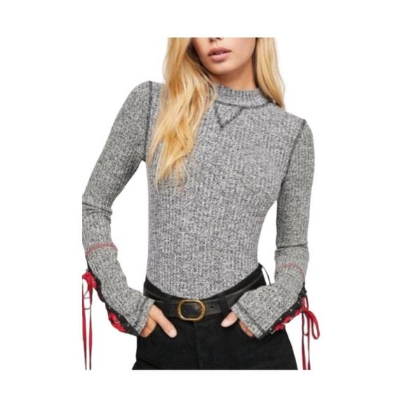 Free People Womens M Mountaineer Cuff Thermal Gray Red Lace-Up Sleeve Grunge EUC - Picture 1 of 8